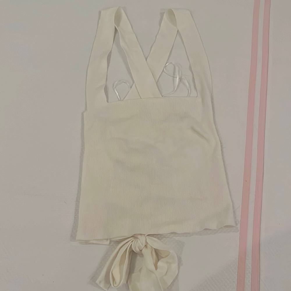 Lelis top, bought from boutique, size medium, never worn